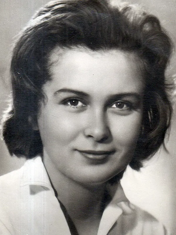 Isolde Alpouskaya - Biografi, Foto, Urip pribadi, Filmografi, Pati