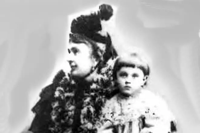 Nikolay Berdyaev in de kindertijd met moeder