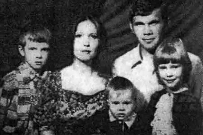 Alexander Cisne com a família