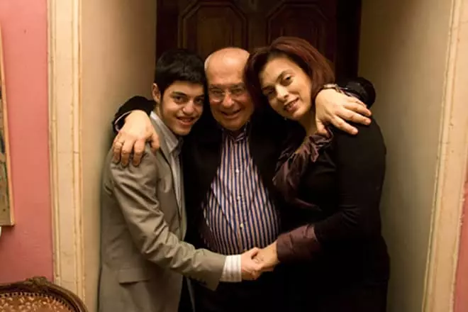 Mark Rosovsky con sua moglie e figlio