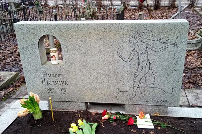 Grave Elmira Bikbova.