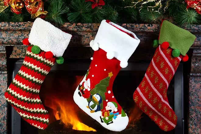 Noel çorap hediyeler ile
