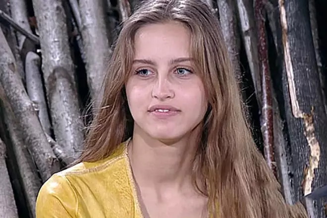 Anastasia Kiushkin no show