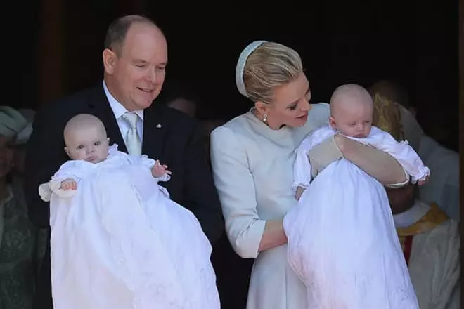 Printsess Charlin ja tema abikaasa ja lapsed