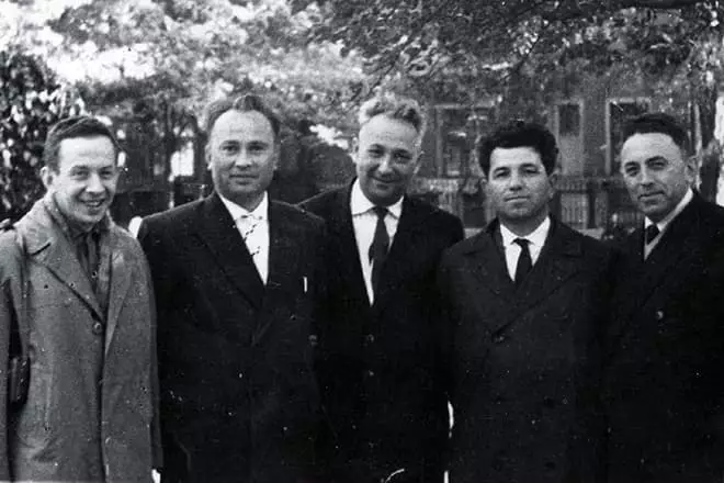 Alexander Pechersky en voormalige gevangenen van Sobbor
