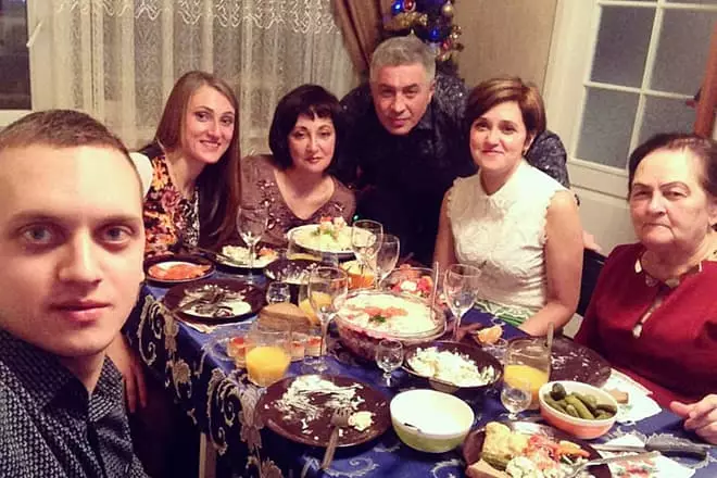 Anastasia Egorova กับครอบครัวของเขา