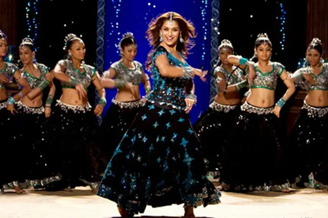 Madhuri Dikes w filmie "Dance Let's!"
