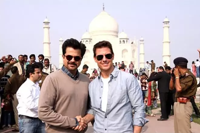 Anil Kapur og Tom Cruise