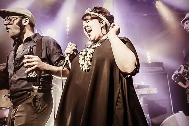 Netta Barzilai nyob rau theem