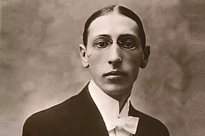 Igor Stravinsky στη νεολαία