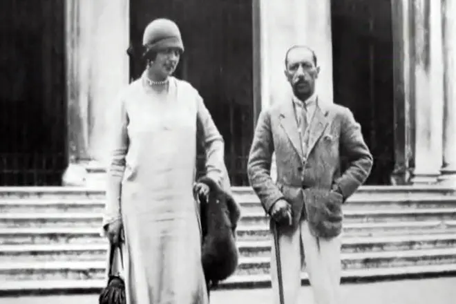 Igor Stravinsky และภรรยาที่สอง Vera Sudyukin