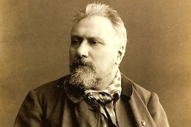 Penulis Nikolay Leskov.