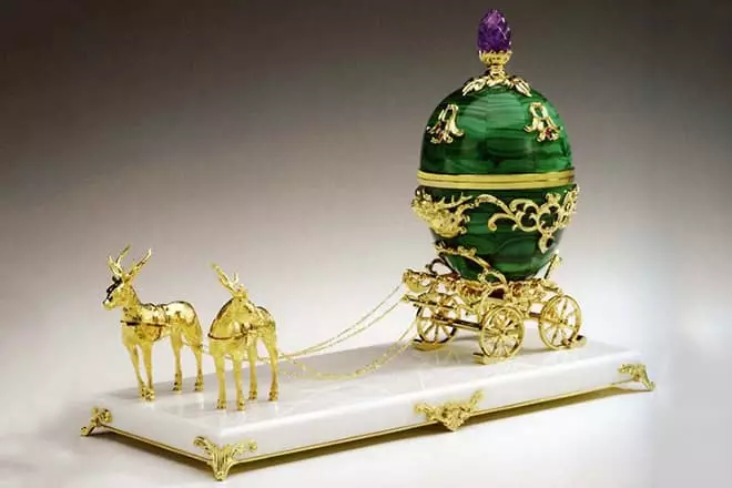 Ձվի Faberge «Cherub and Chariot»