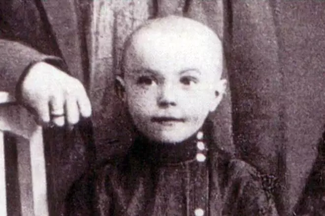 Viktor Astafiev în copilărie