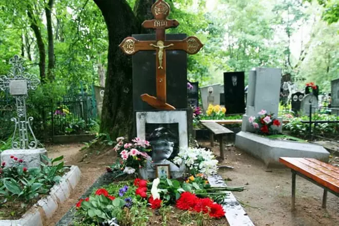 Grave Olga Voronets