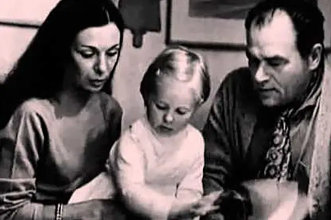 جورج Uts و همسرش Ilona با دختر ماریانا