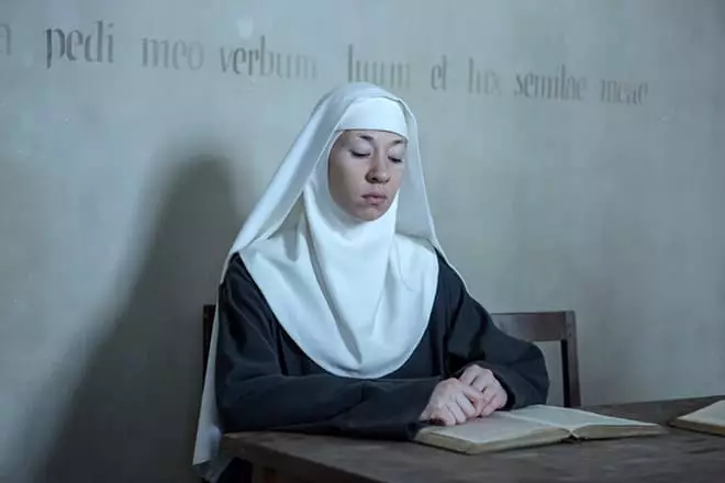 Хелена Суецка в серіалі «Святі»