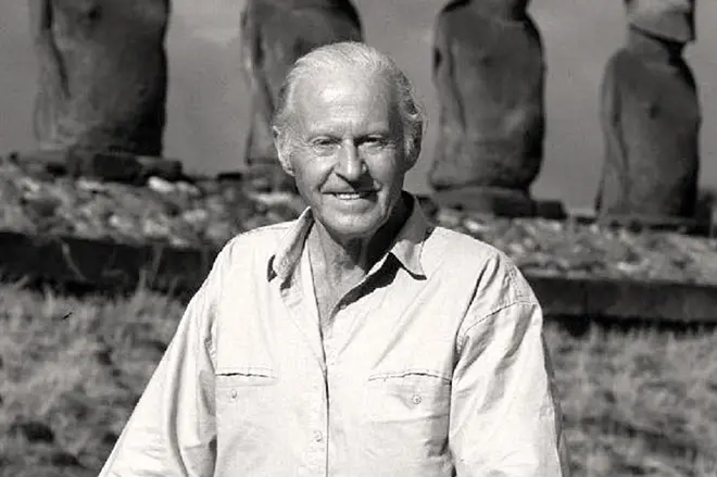Археолог Тоур Хеиердал