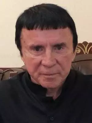 Anatoly Kashpirovsky - grianghraf, beathaisnéis, saol pearsanta, nuacht, seisiúin 2021