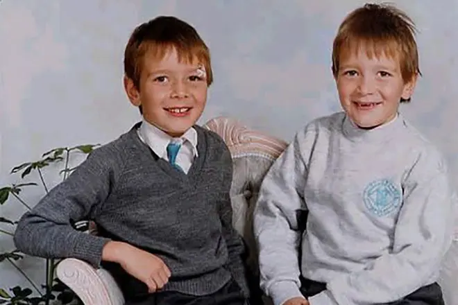 Oliver Phelps i James Phelps u djetinjstvu