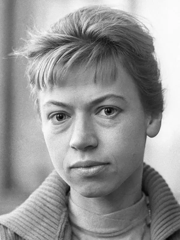Lyudmila Belousova - biografi, poto, kahirupan pribadi, tokoh, maot