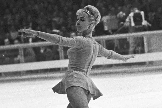 Lyudmila Belousov în tineret