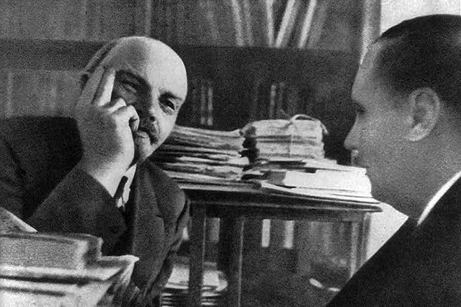Vladimir Lenin ak Herbert Wells