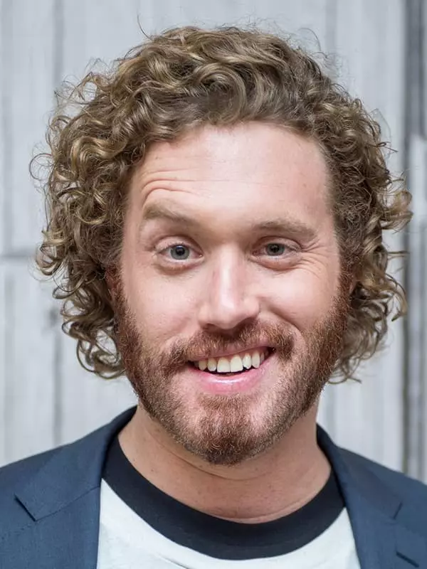 TJ Miller - biyografi, foto, lavi pèsonèl, nouvèl, filmografi 2021