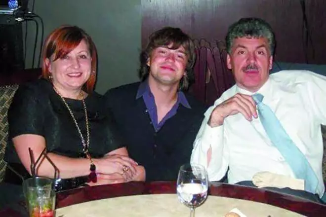 Павел Бъд, съпругата му Ирина и Син Антон