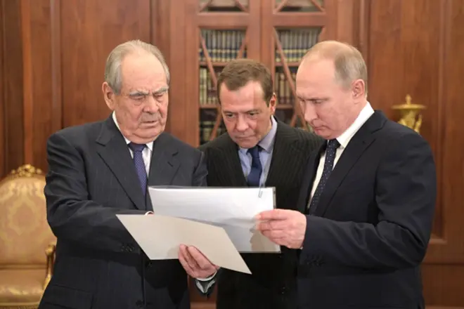 Mintimer Shaimiev, Dmitry Medvedev e Vladimir Putin