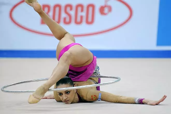 芸術的な体操選手のEvgenia Kanaeva.
