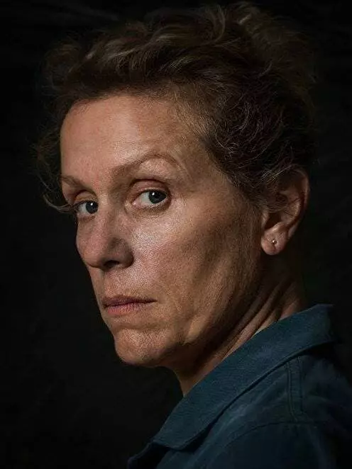 Francis McDormand - အတ္ထုပ္ပတ္တိ, ဓာတ်ပုံ, ကိုယ်ရေးကိုယ်တာဘဝ, သတင်း, ရုပ်ရှင် 2021