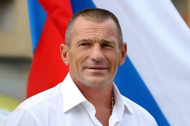 Yuri İvanoviç İvanov