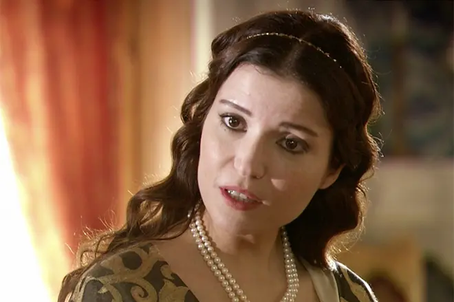 Selma Ergch in the role of Hatice Sultan in the series