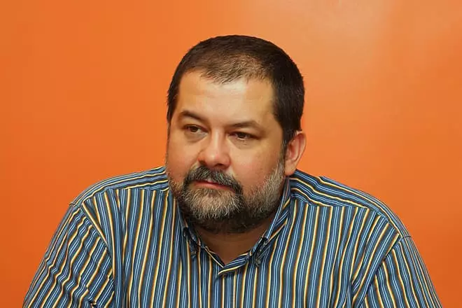 Sergey Lukyanenko.