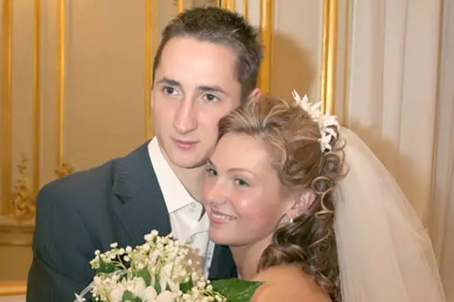 Vladimir Bystrov和他的妻子alena