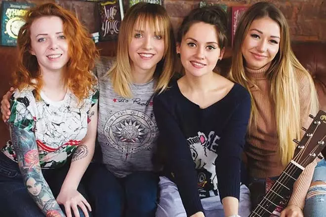 Zhenya, Lena, Anya og Lera