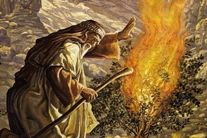 Моисей преди взрив храст