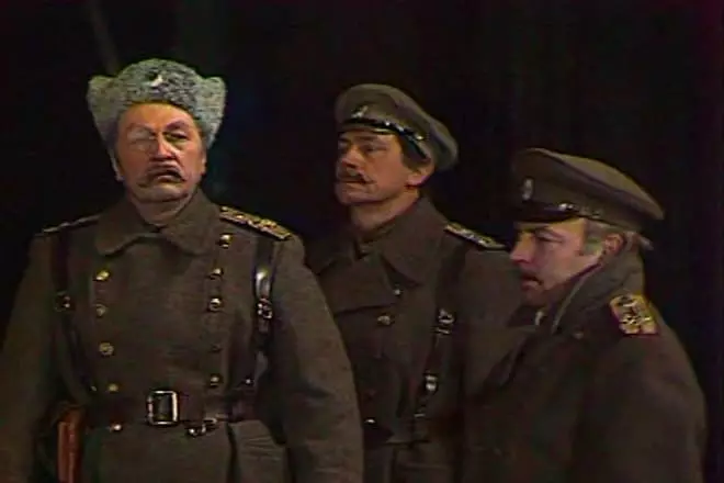 Vladimir Ushakov dans le film "à l'époque en captivité"