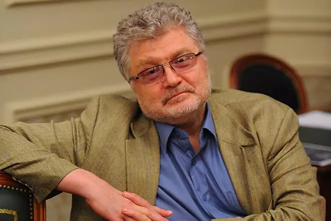 Writer Yuri Polyakov