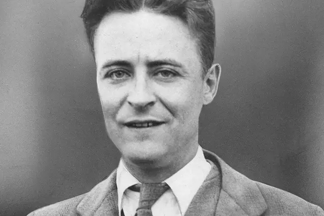 Francis Scott Fitzgerald.