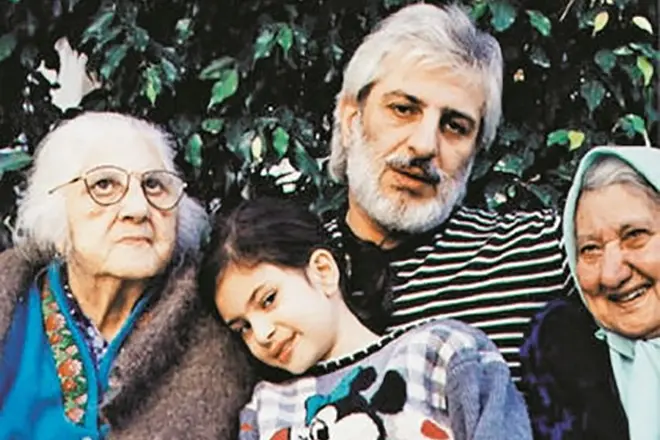 Efrem Amiramov con familia