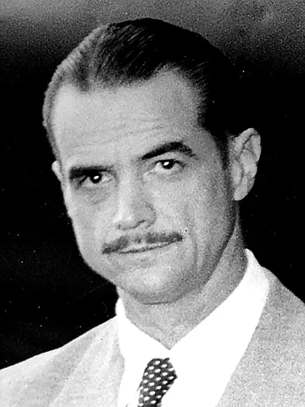 Howard Hughes - Biography, Photo, Personal Life, Films, Airplanes