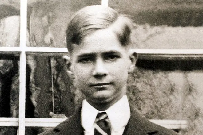 霍華德休斯在童年時期