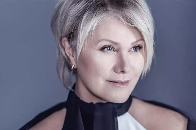 Actress Deborra-Lee Farness