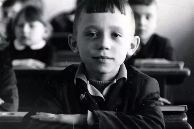 Evgeny Kemerovo在童年时期
