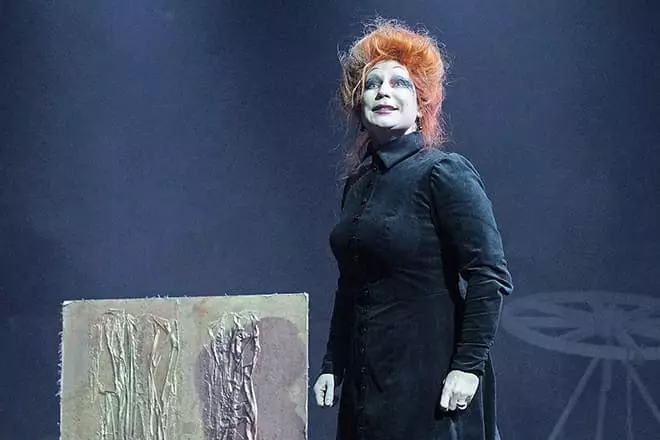 Elena Sotnikova teatterissa