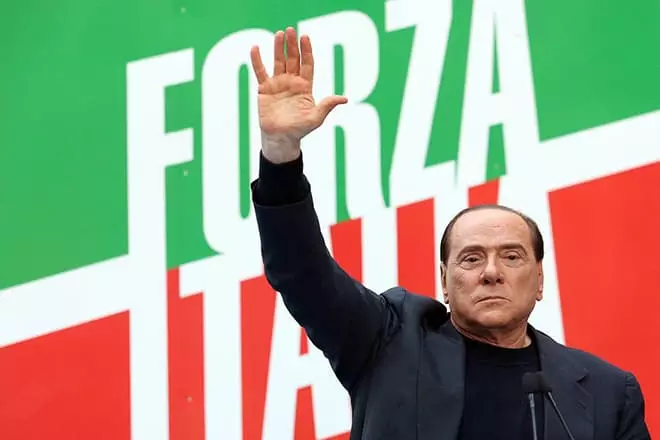 Silvio Berlusconi - Biographie, Foto, Neie Liewen 2021 16436_3