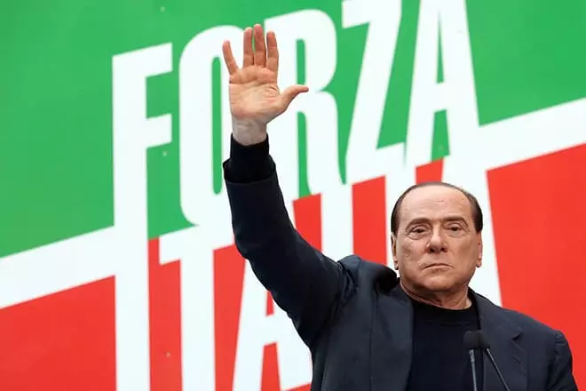 Silvio Berlusconi - biografija, fotografija, osebno življenje, novice 2021 16436_3