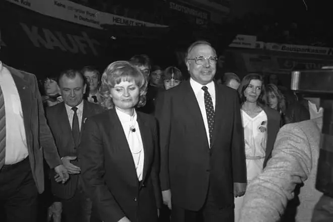 Helmut Kohl ak premye madanm li Hannénore Renner